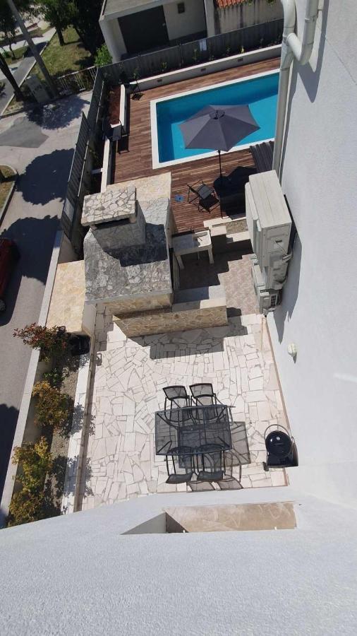 Kaštela Apartment In Kastel Luksic With Terrace, Air Conditioning, W-Lan, Washing Machine 5107-2 מראה חיצוני תמונה